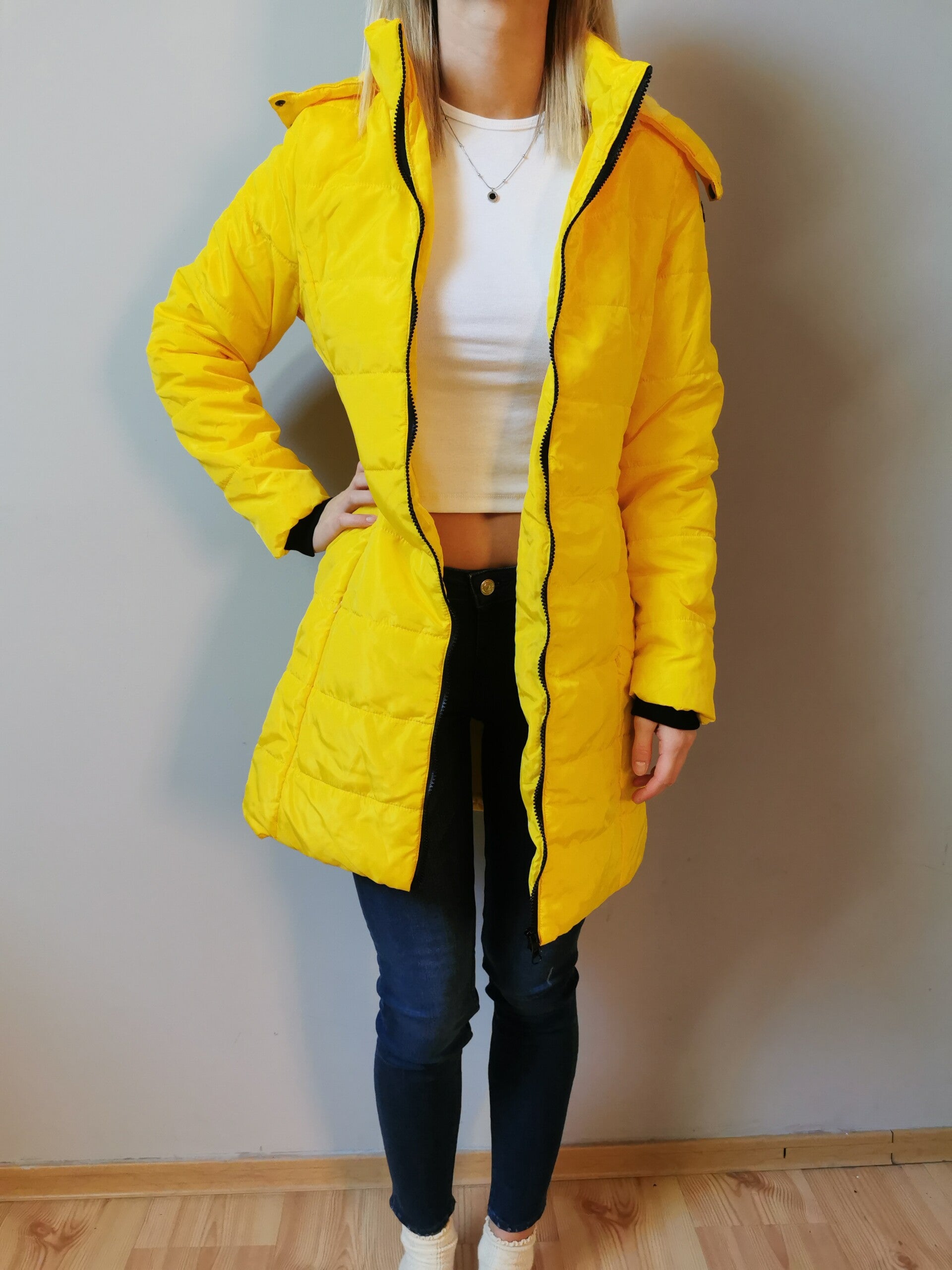 Kurtka zimowa długa z kapturem r. 34 XS kolor żółty