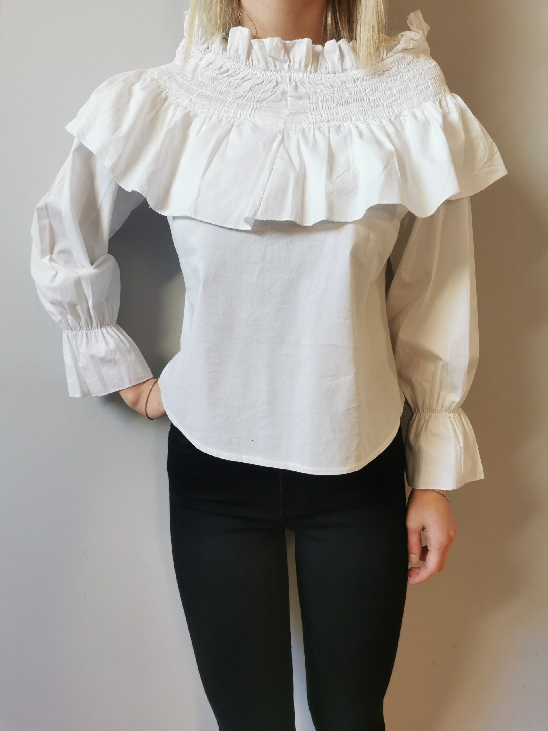 Bluzka z długim rękawem elegancka MiLady Made in Italy r. 36 S kolor biały