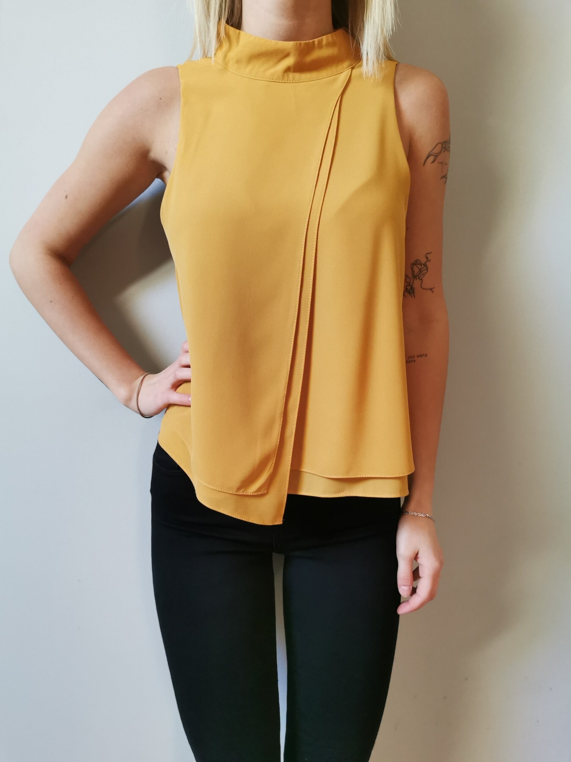 Bluzka na ramiączkach - elegancka River Island r. 36 S kolor musztardowy