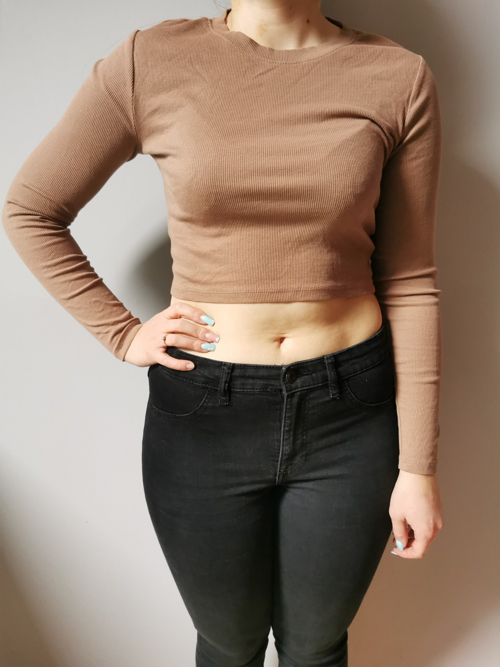 Bluzka z długim rękawem - prążek House  r. 38 M kolor brązowy