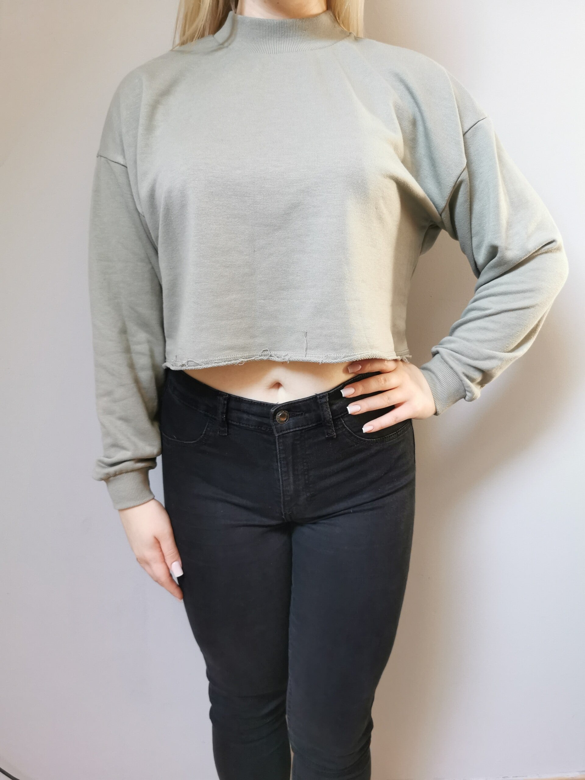 Bluza wciągana krótka Sinsay r. 38 M kolor oliwkowy