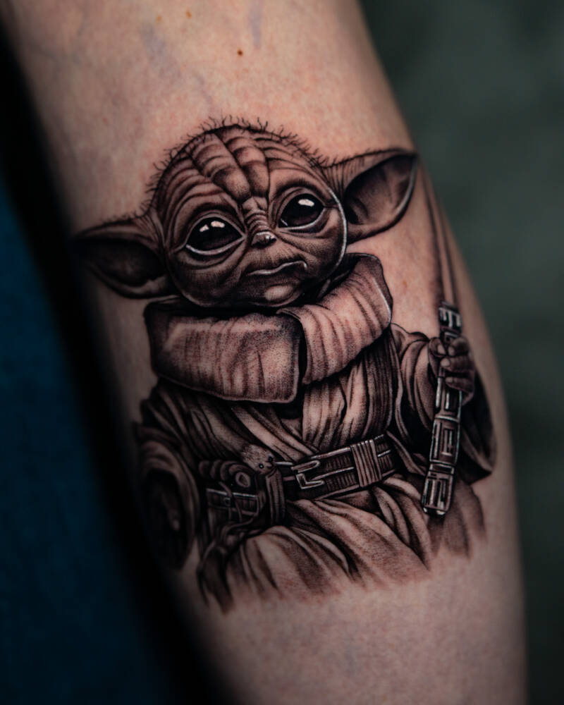 baby-yoda-b-g-4x5-standard.jpg