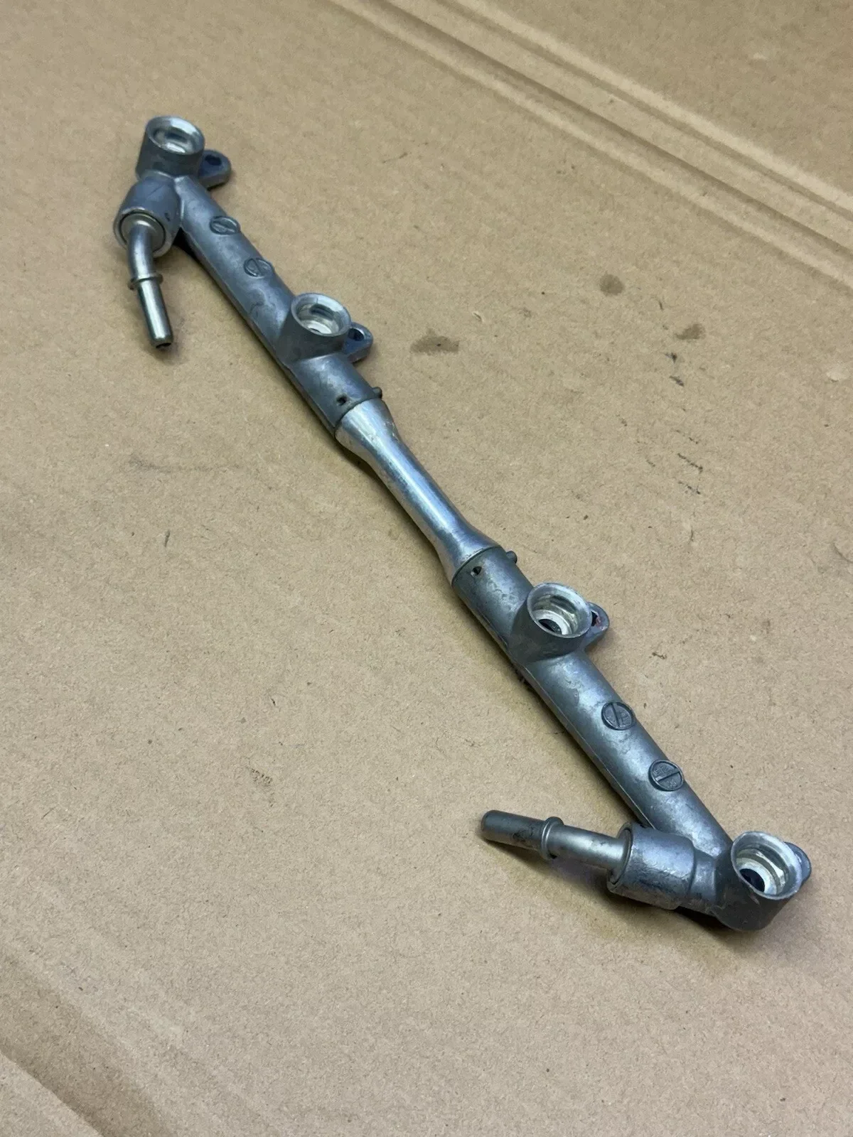 FLAUTO RAIL CORPO FARFALLATO MV AGUSTA F4