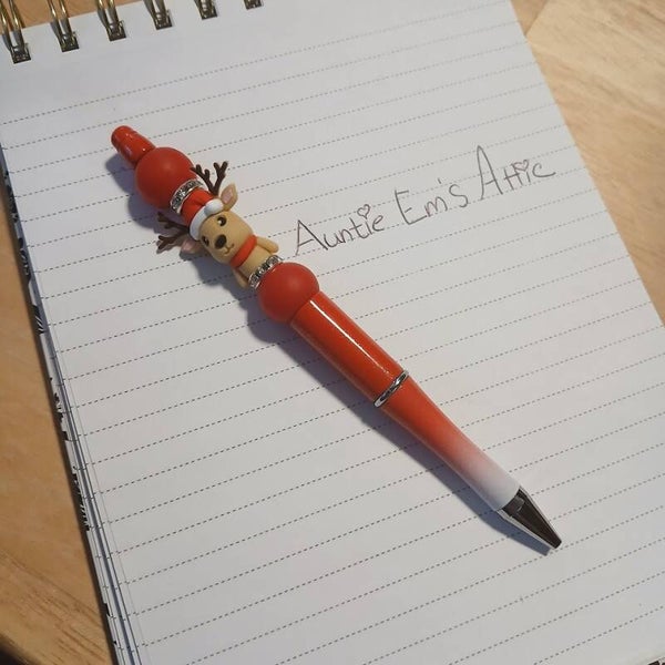 Red Reindeer beaded pen ( 2854)