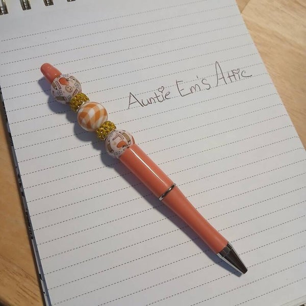 Peach School Beaded Pen (2900)