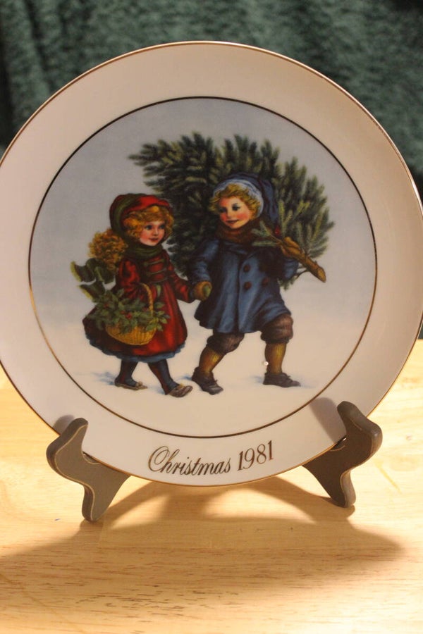 Christmas Memories Collectors plate