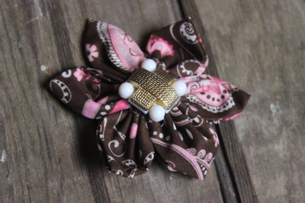 Gold square hand sewn flower (252)