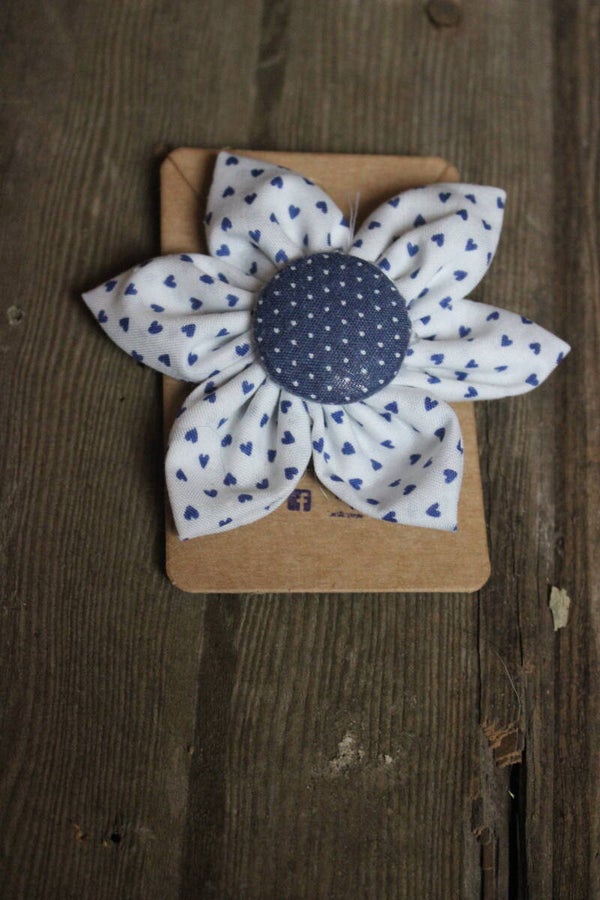 Blue heart dot hair barrette (34668)