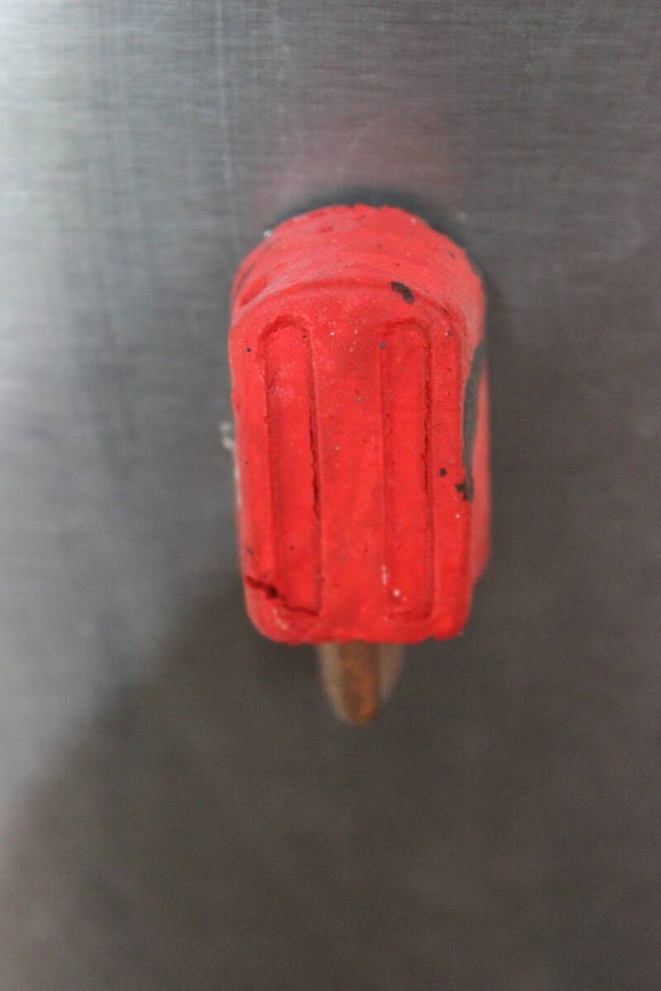 Red popsicle magnet (6124)