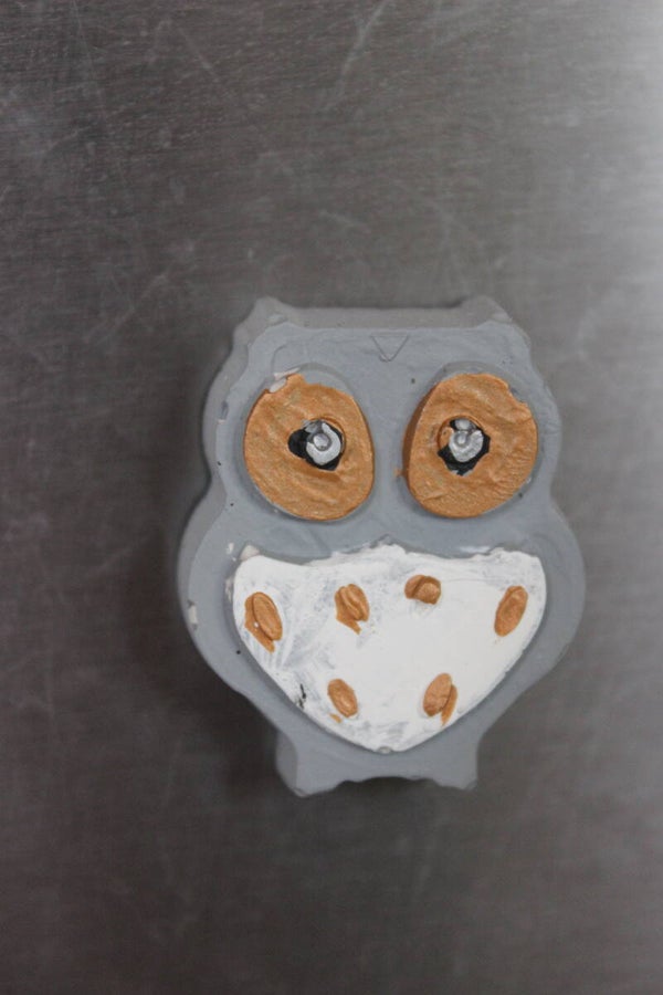 Green and gold owl magnet (6137)