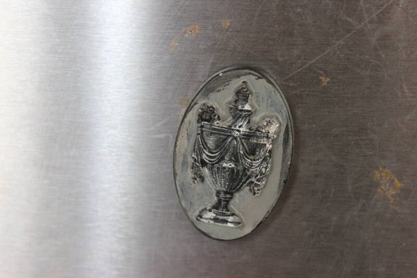 Grey Urn magnet (6153)
