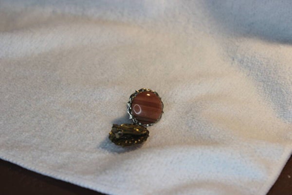 Tiger- Gold clip on earrings (91c)