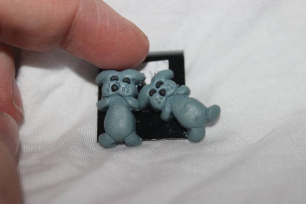 Gray Dog earrings. (dog)