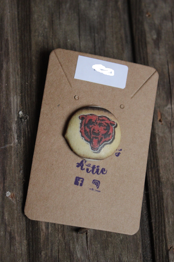 VIntage Bear button. (BEARS)