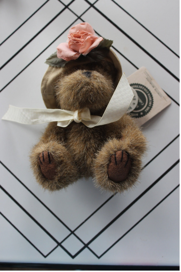 Lynette Bearlove  Boyds bear