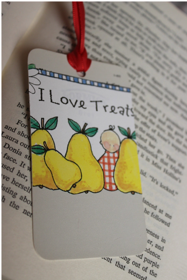 Baby pear bookmark (20172)