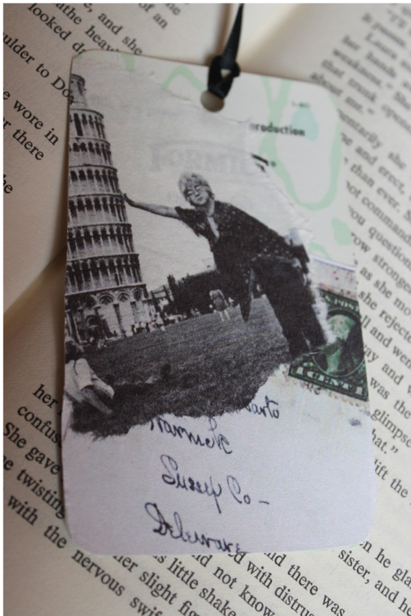 Hold the tower bookmark (20205)