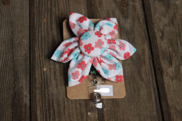 Flower Feilds name badge holder ( 69324)