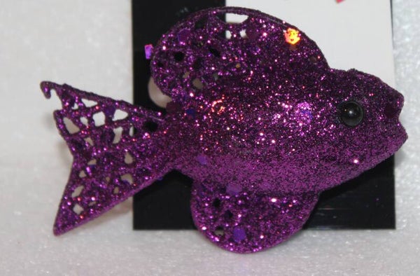 Purple Fish pin (0445)