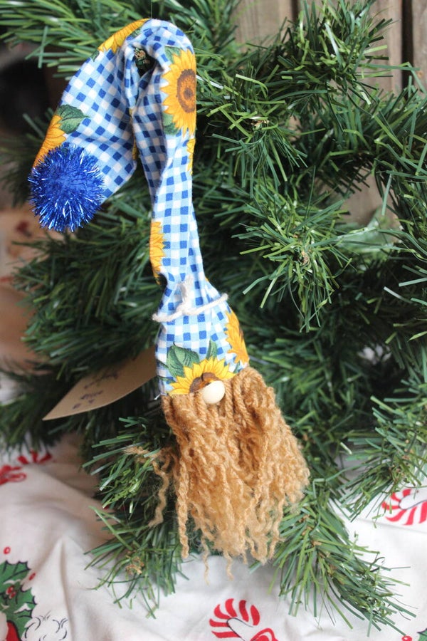 Sunflower gnome ornament (0025)