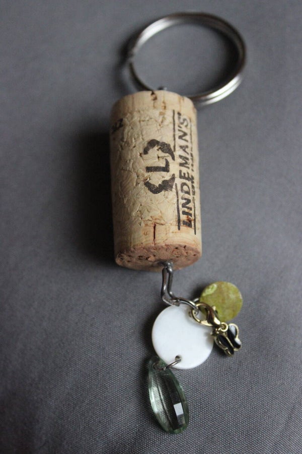 Lindemans wine cork keychain ( 12339)