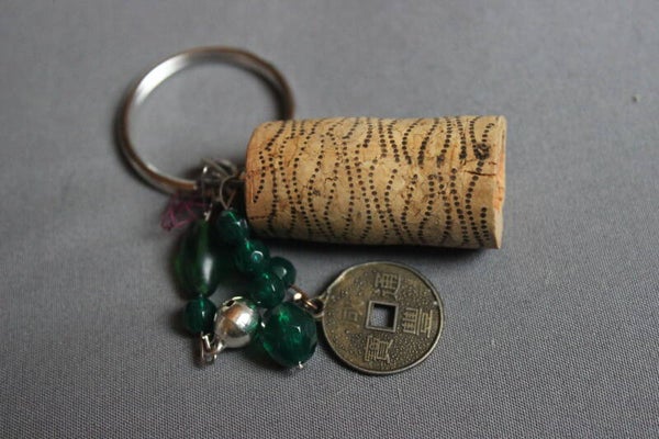 "YEN" coinage cork Keychain (12373)