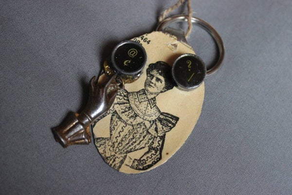 OLD fashioned spoon keychain (12375)