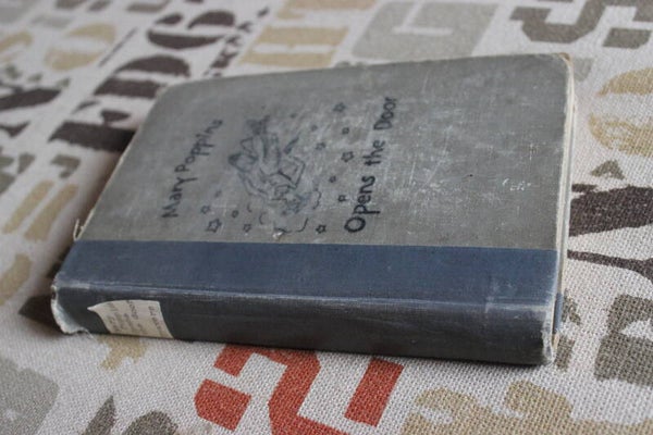 Mary poppins vintage book.