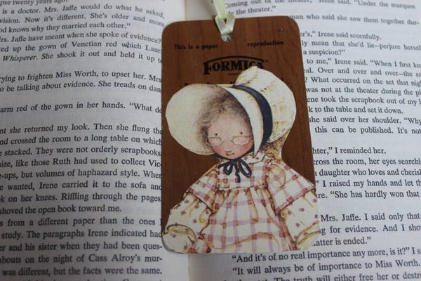 Hobby with glasses bookmark (20141)