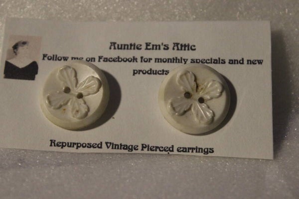 vintage button earrings (WBF2-3C)