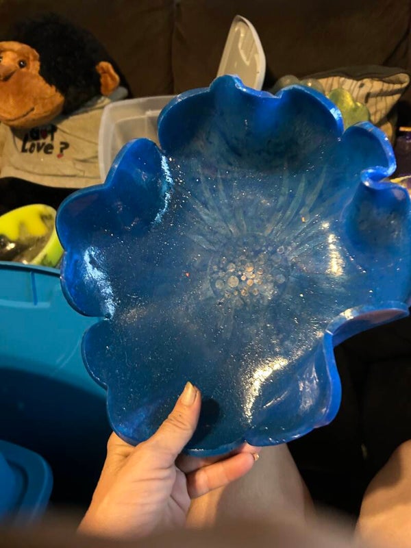 blue bowl