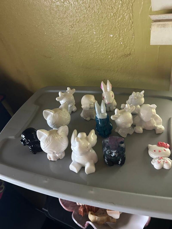 LIL FIGURINES