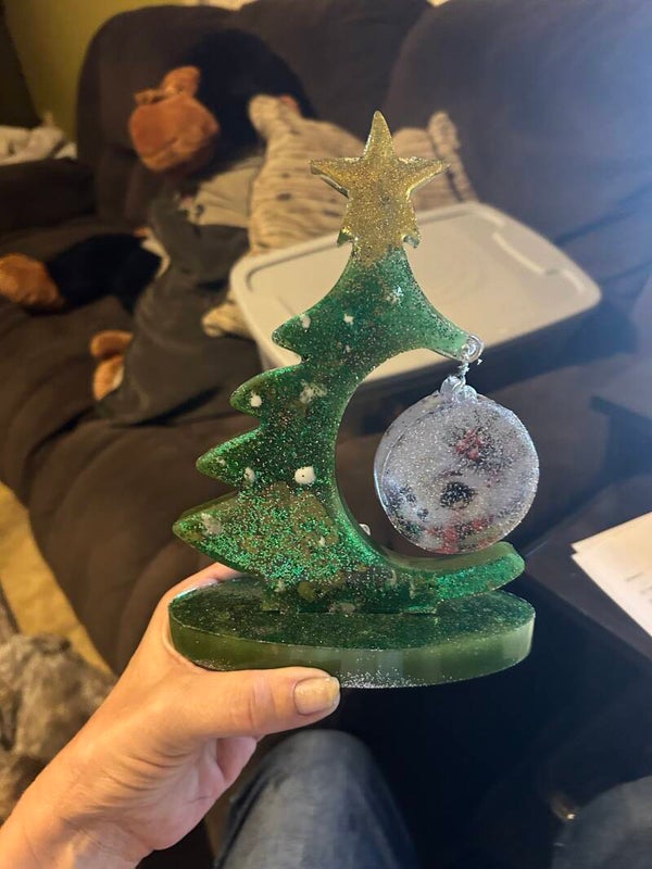 CHRISTMAS TREE