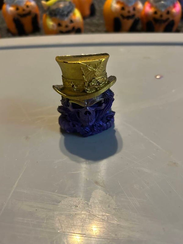 skeleton with hat