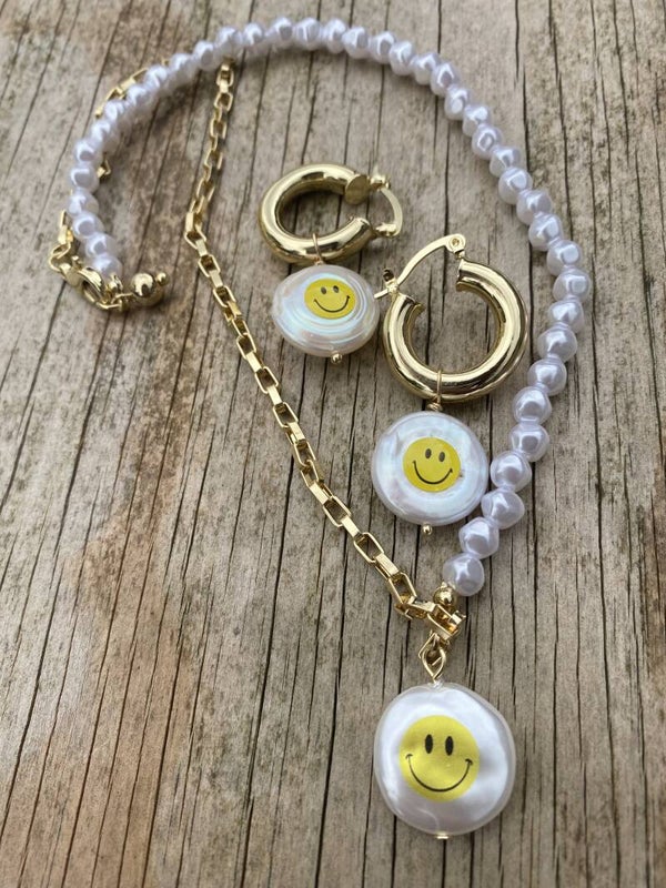 Smiley necklace