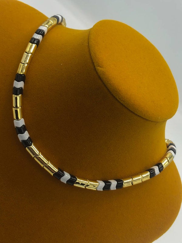 Joy necklace