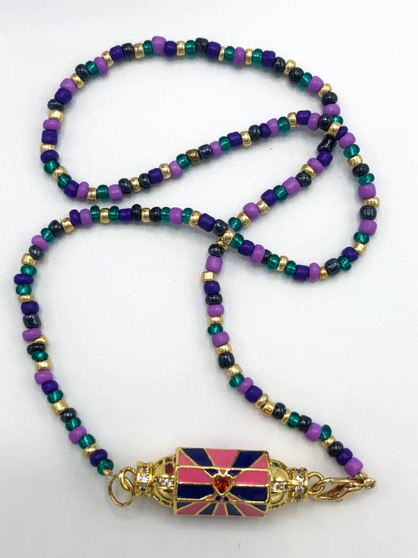 Donna charmbox necklace