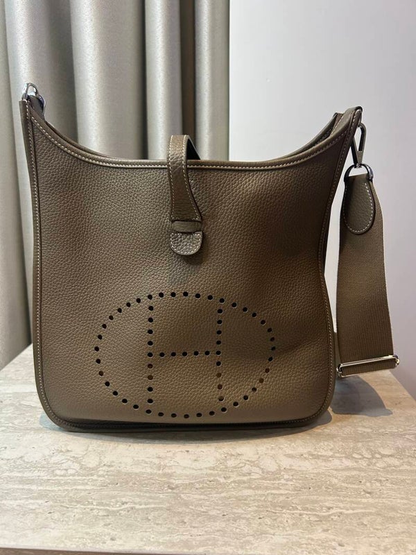Hermès Evelyne