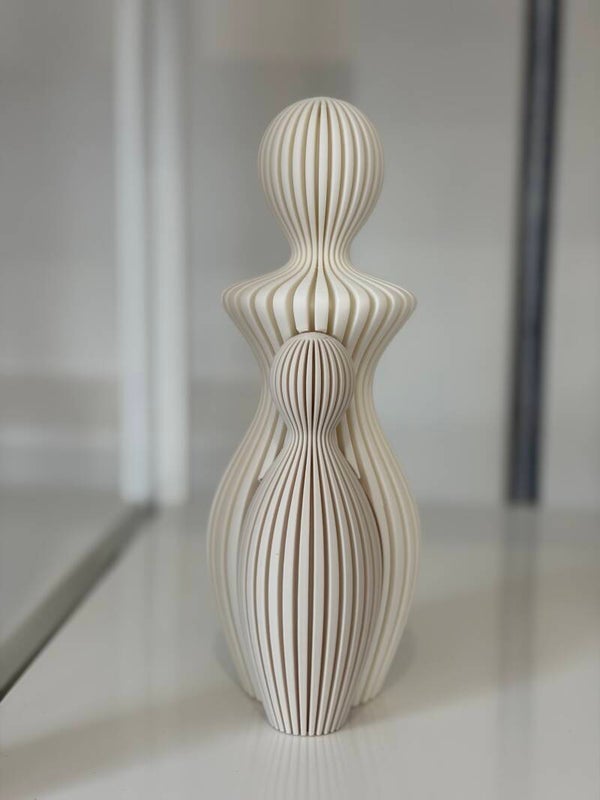Moeder met kind bone white