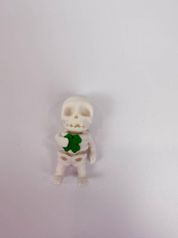 Mini Clover skeleton