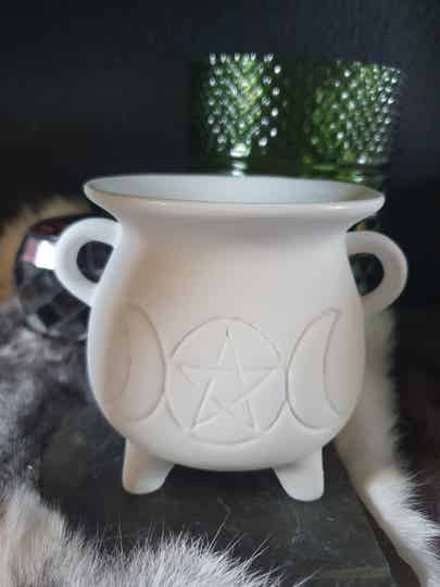Cauldron Oil Burner