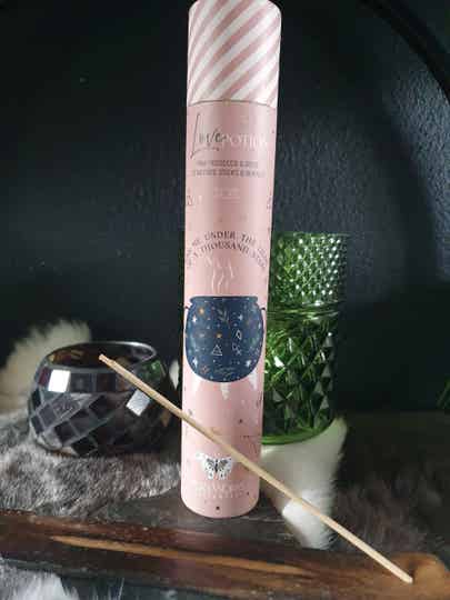 Love Potion - Pink Prosecco & Rose