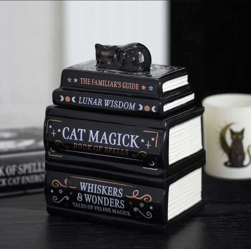 Black Cat Book Stack Waxwarmer