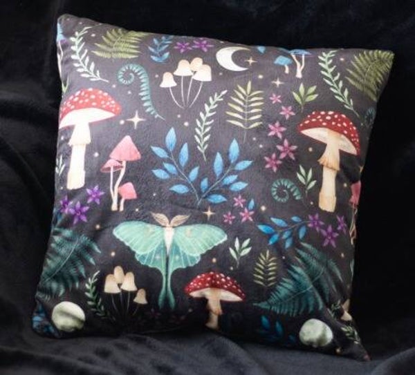 Dark Forrest Cushion