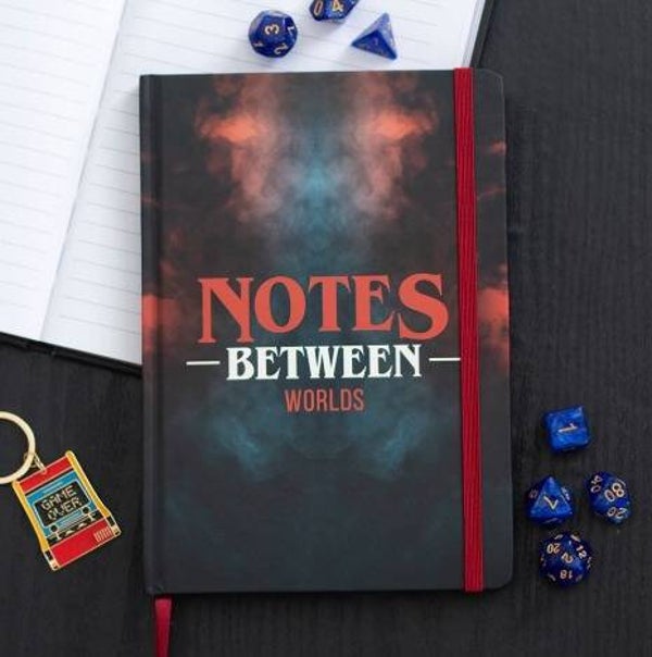 Between Worlds Notitieboek