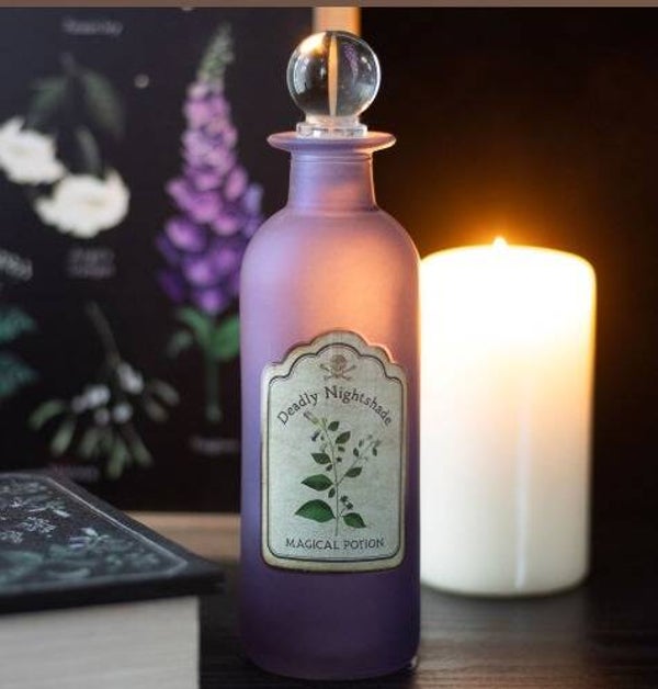 Deadly Nightshade Bottle Decoratief