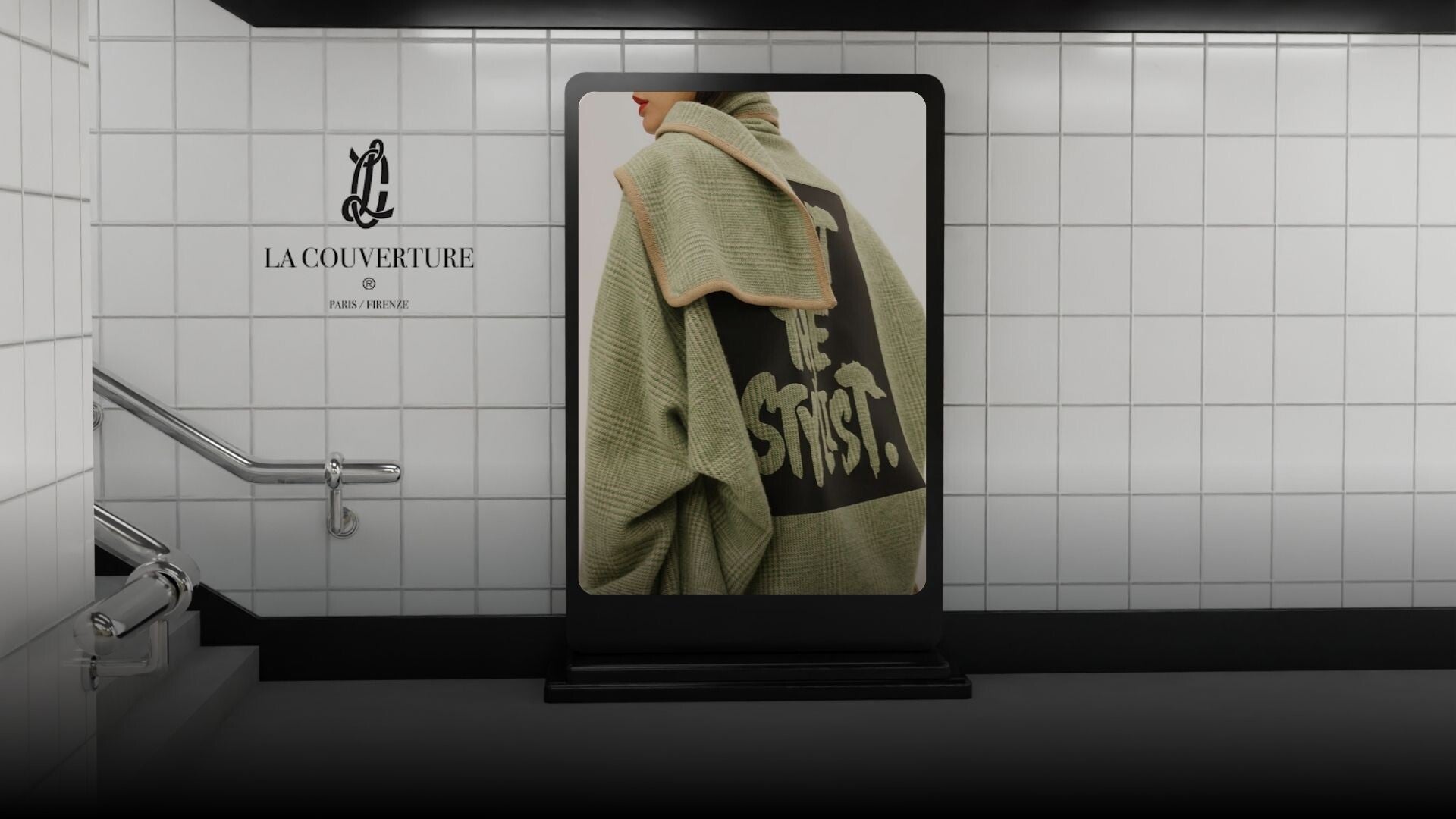 Fiorucci: marca italiana de moda urbana y creativa. Colecciones icónicas y originales, ideales para tiendas B2B y puntos de venta de moda contemporánea.