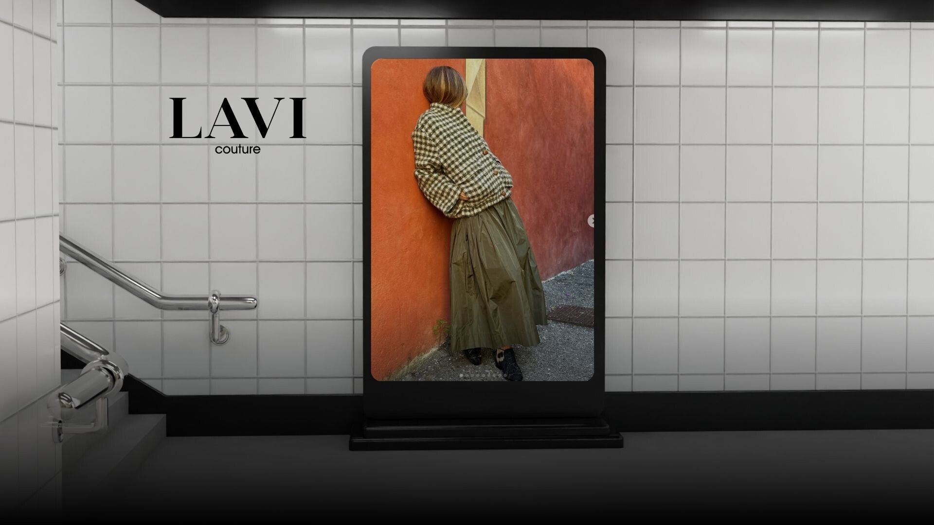 Fiorucci: marca italiana de moda urbana y creativa. Colecciones icónicas y originales, ideales para tiendas B2B y puntos de venta de moda contemporánea.