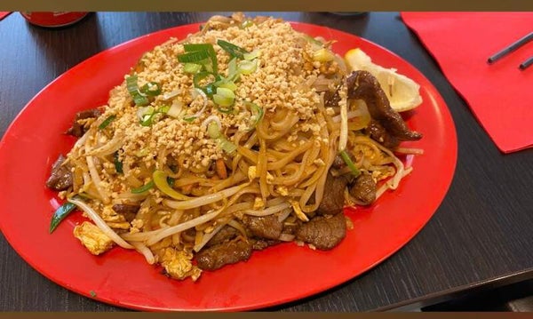 pad thai met rundvlees