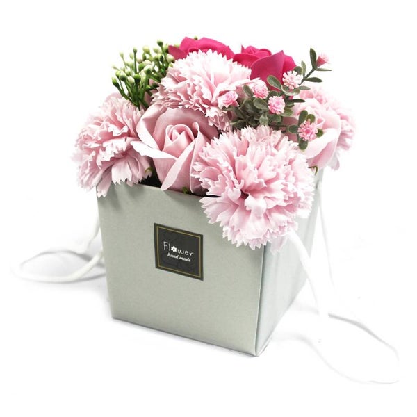 Luxuriöser Seifenblumen-Strauß – Rosa Eleganz 🌸